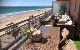 Luxury Oceanfront Triplex In Cadiz