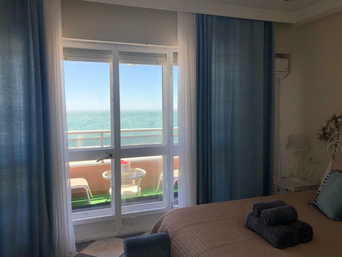 Luxury Oceanfront Triplex In Cadiz Apartment Exterior photo